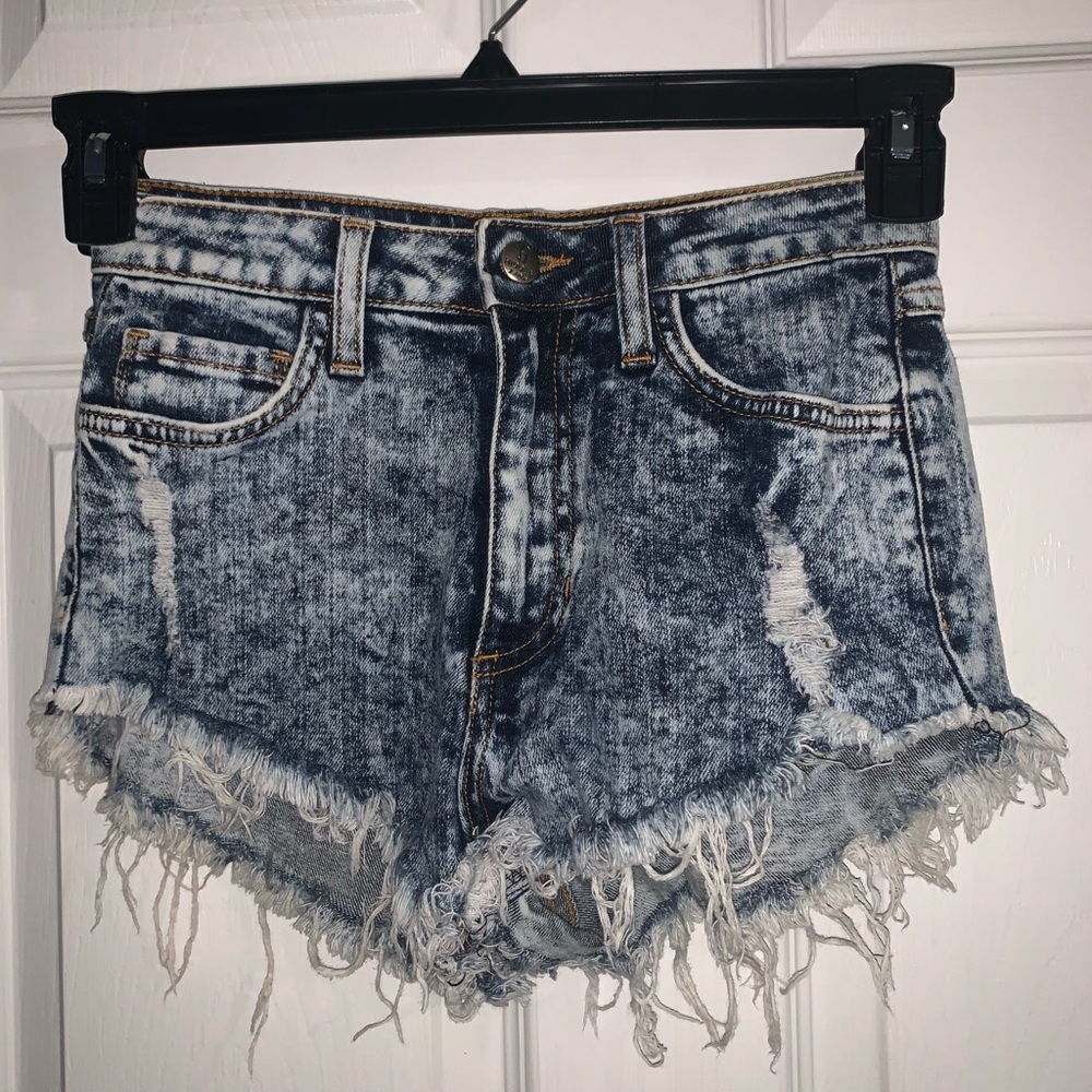 frayed denim shorts🔥🔥